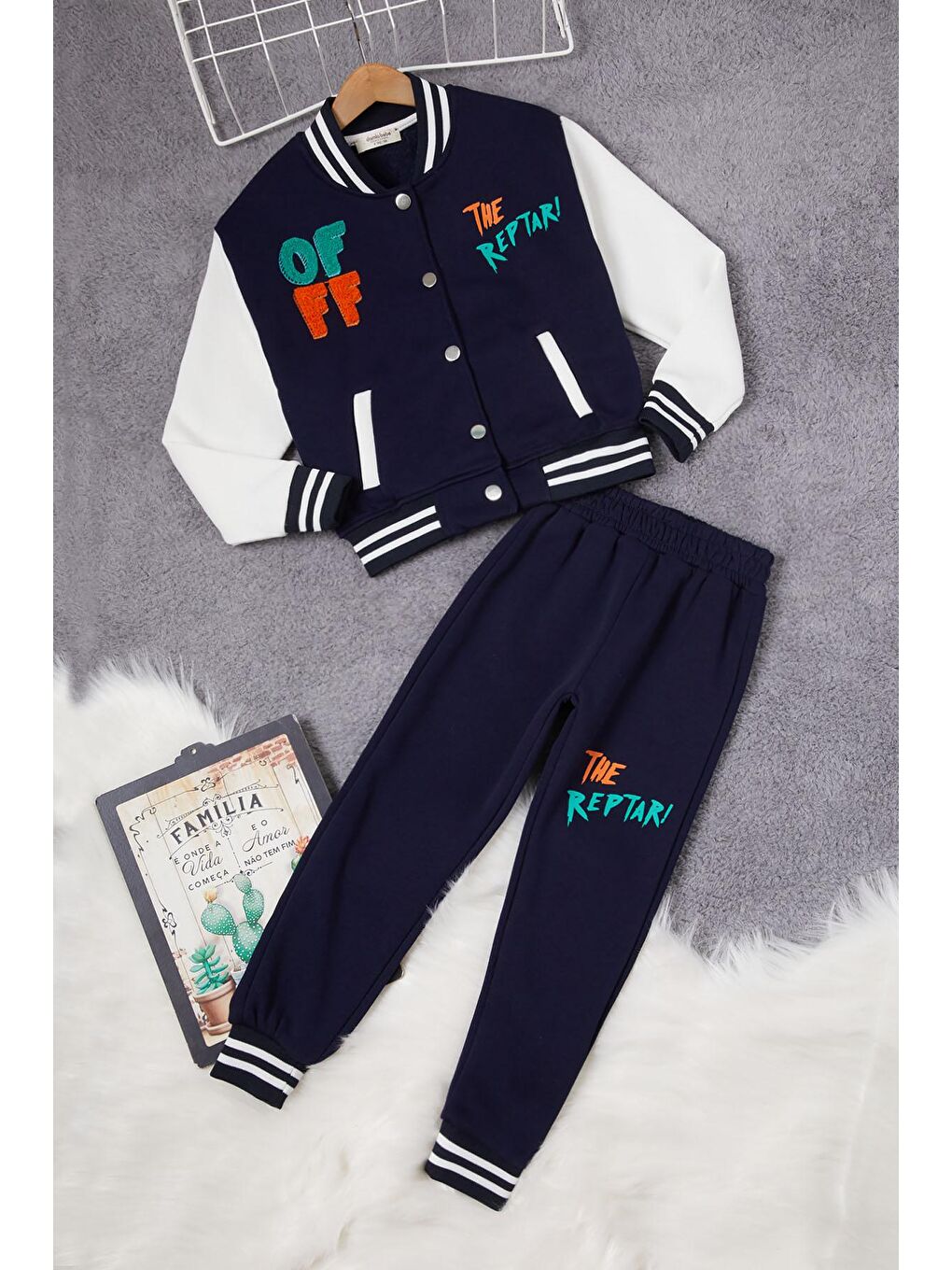 Lacivert Sırtı Baskılı Şardonlu Erkek Çocuk Kolej Eşofman Takımı 17100-1