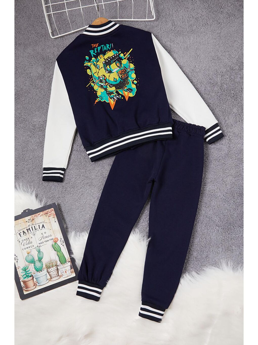 Lacivert Sırtı Baskılı Şardonlu Erkek Çocuk Kolej Eşofman Takımı 17100-3