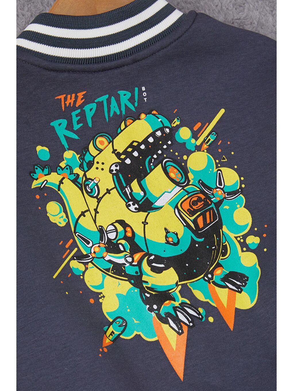 Gri Füme Sırtı Baskılı Şardonlu Erkek Çocuk Kolej Eşofman Takımı 17097-3