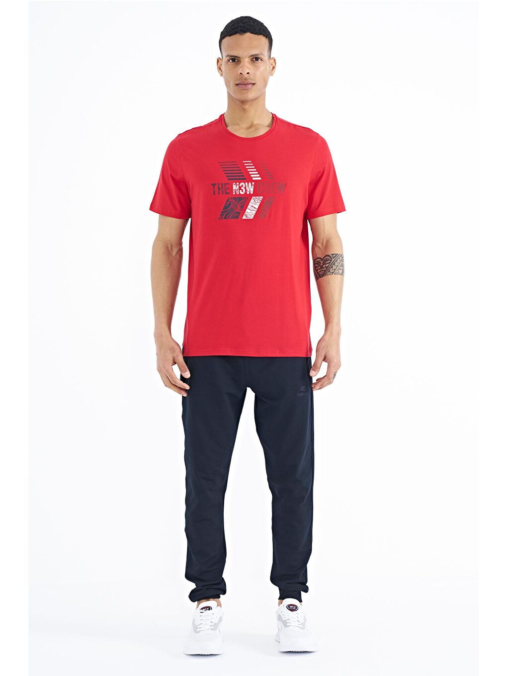 Kırmızı Baskı Detaylı O Yaka Standart Kalıp Erkek Tişört - 88175-1