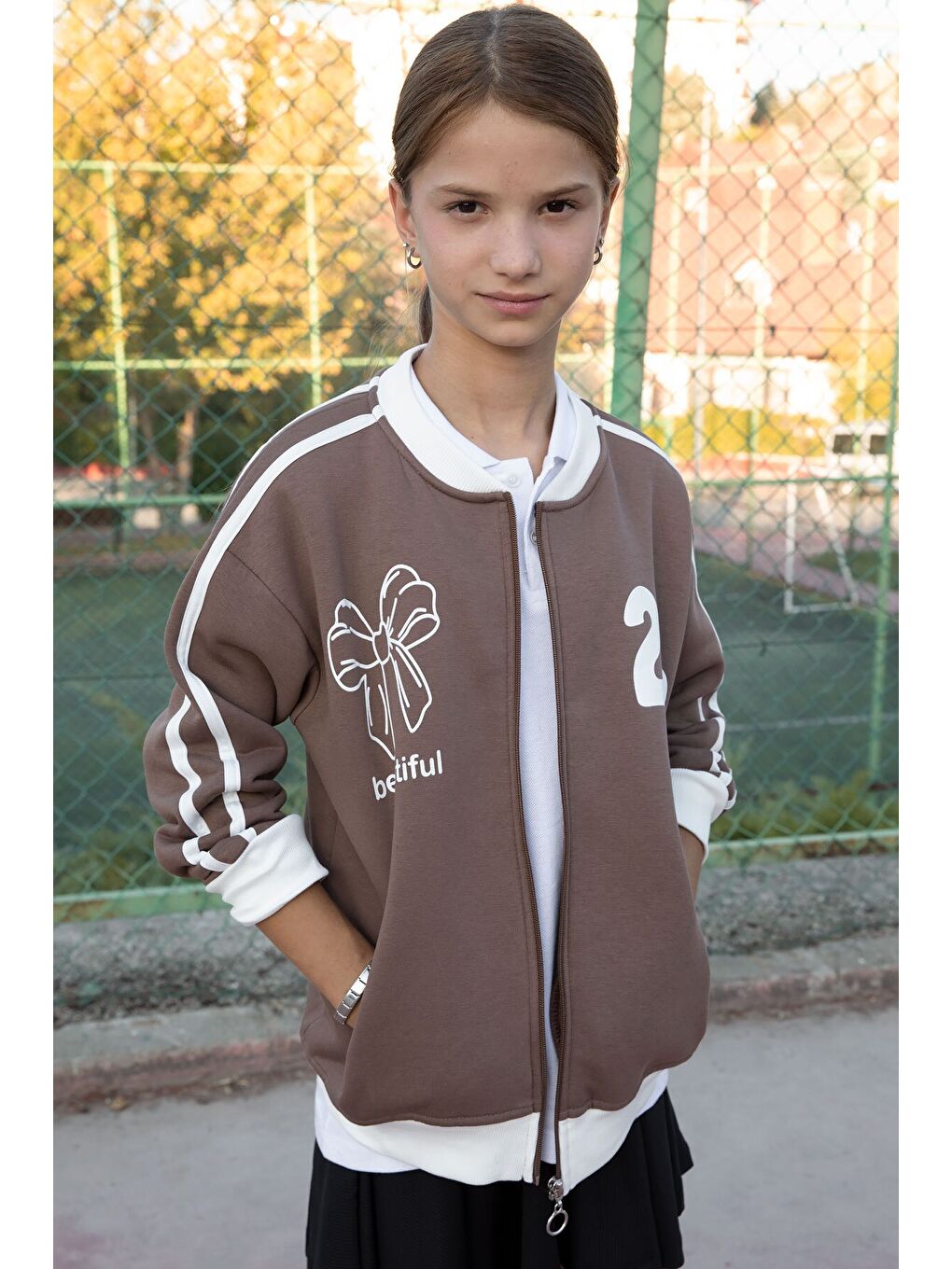 Kahverengi Beautifull Yazılı Kolu Şeritli Kız Çocuk Kolej Hırka 21193-3