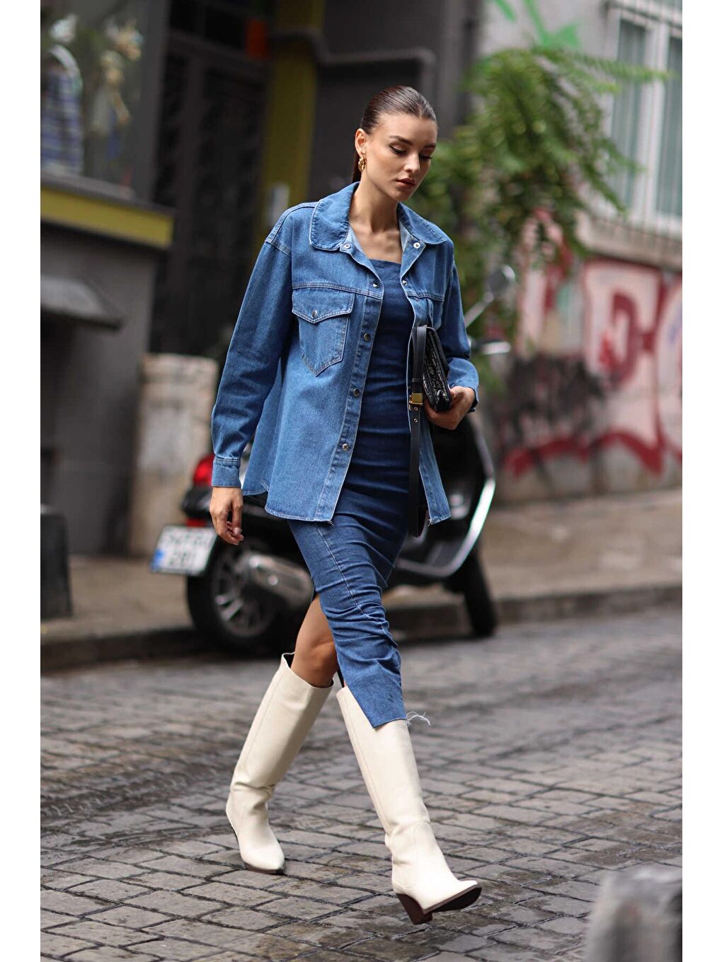 Kadın Mavi Çıtçıt Düğmeli Çift Cepli Denim Ceket-1