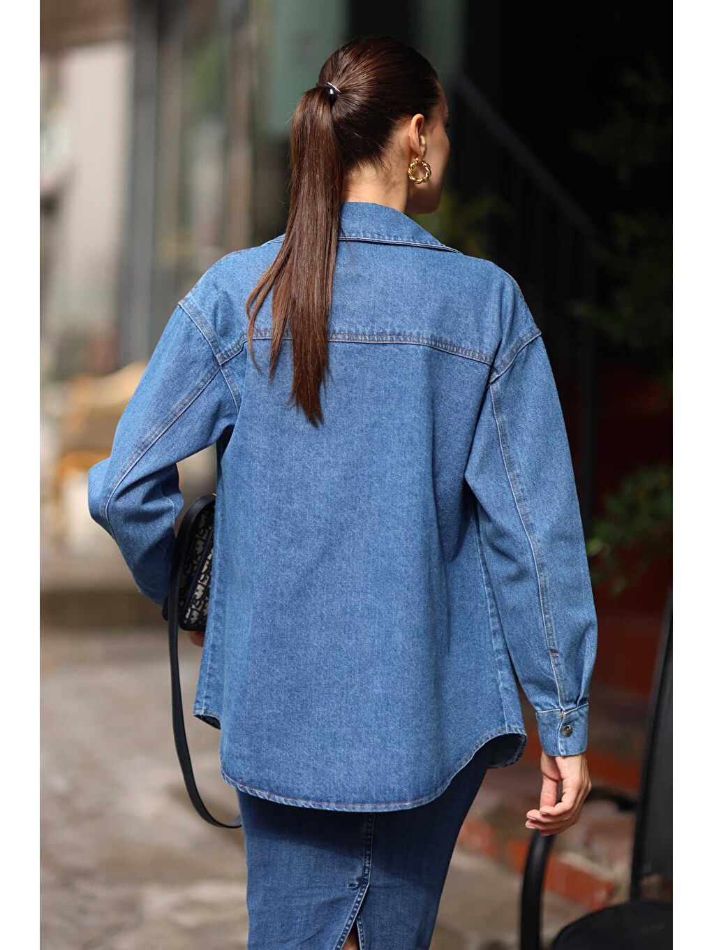 Kadın Mavi Çıtçıt Düğmeli Çift Cepli Denim Ceket-4