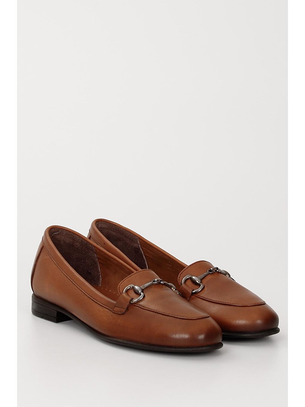 Kahverengi Hakiki Deri Yuvarlak Burun Düz Taban Tokalı Kadın Babet 24162-1