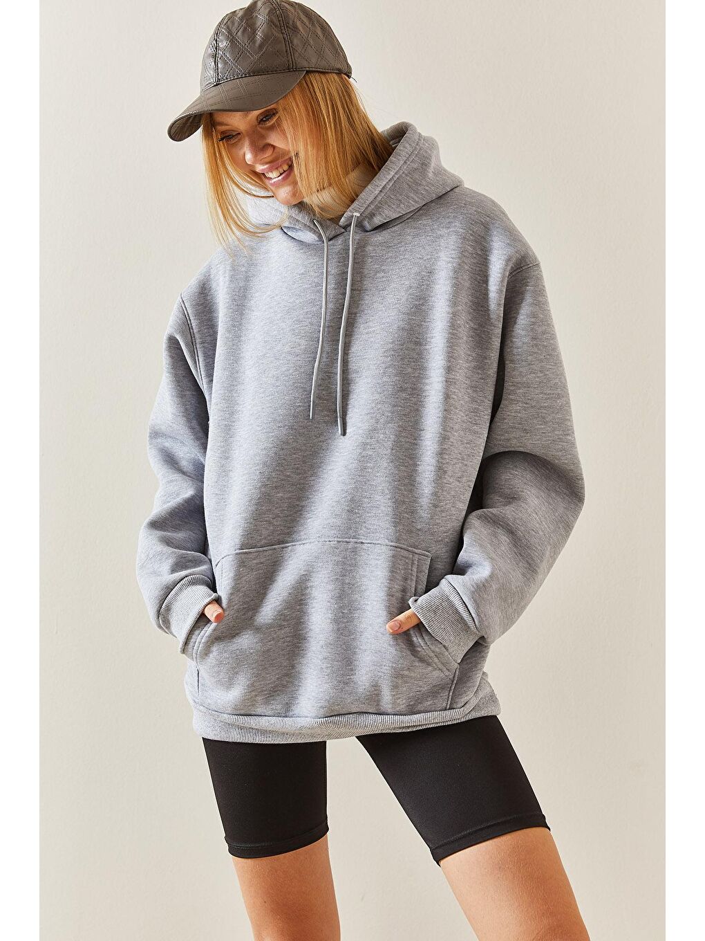 Gri Oversize Şardonlu Kapüşonlü Sweatshirt 4KXK8-47742-03-2
