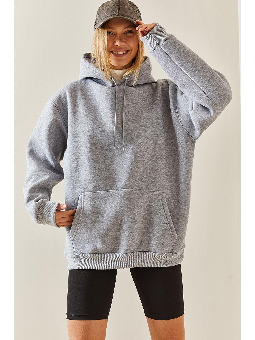 Gri Oversize Şardonlu Kapüşonlü Sweatshirt 4KXK8-47742-03-3