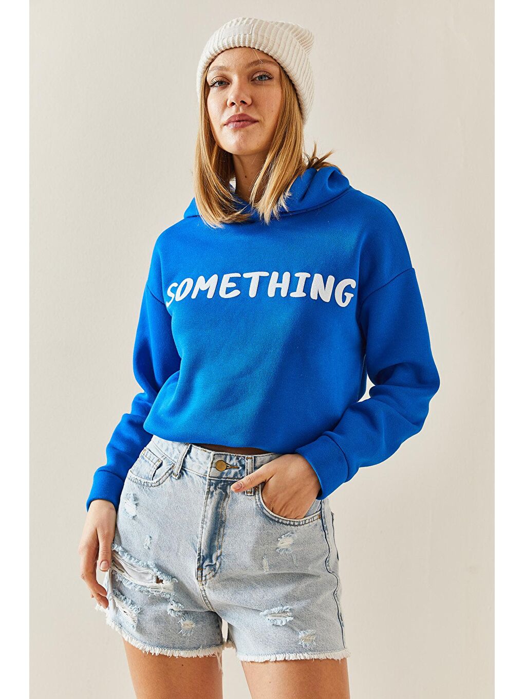 Mavi Kapüşonlü & Yazılı Crop Sweatshirt 4KXK8-47744-12-3