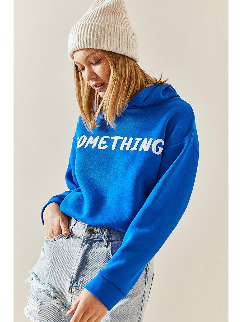 Mavi Kapüşonlü & Yazılı Crop Sweatshirt 4KXK8-47744-12-4