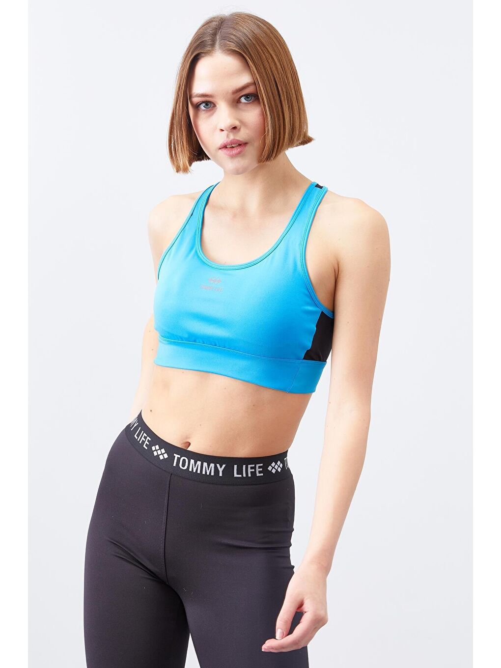 TOMMYLIFE Turkuaz Çapraz Sırt Detaylı Slim Fit U Yaka Pedli Kadın Spor Büstiyer - 97121