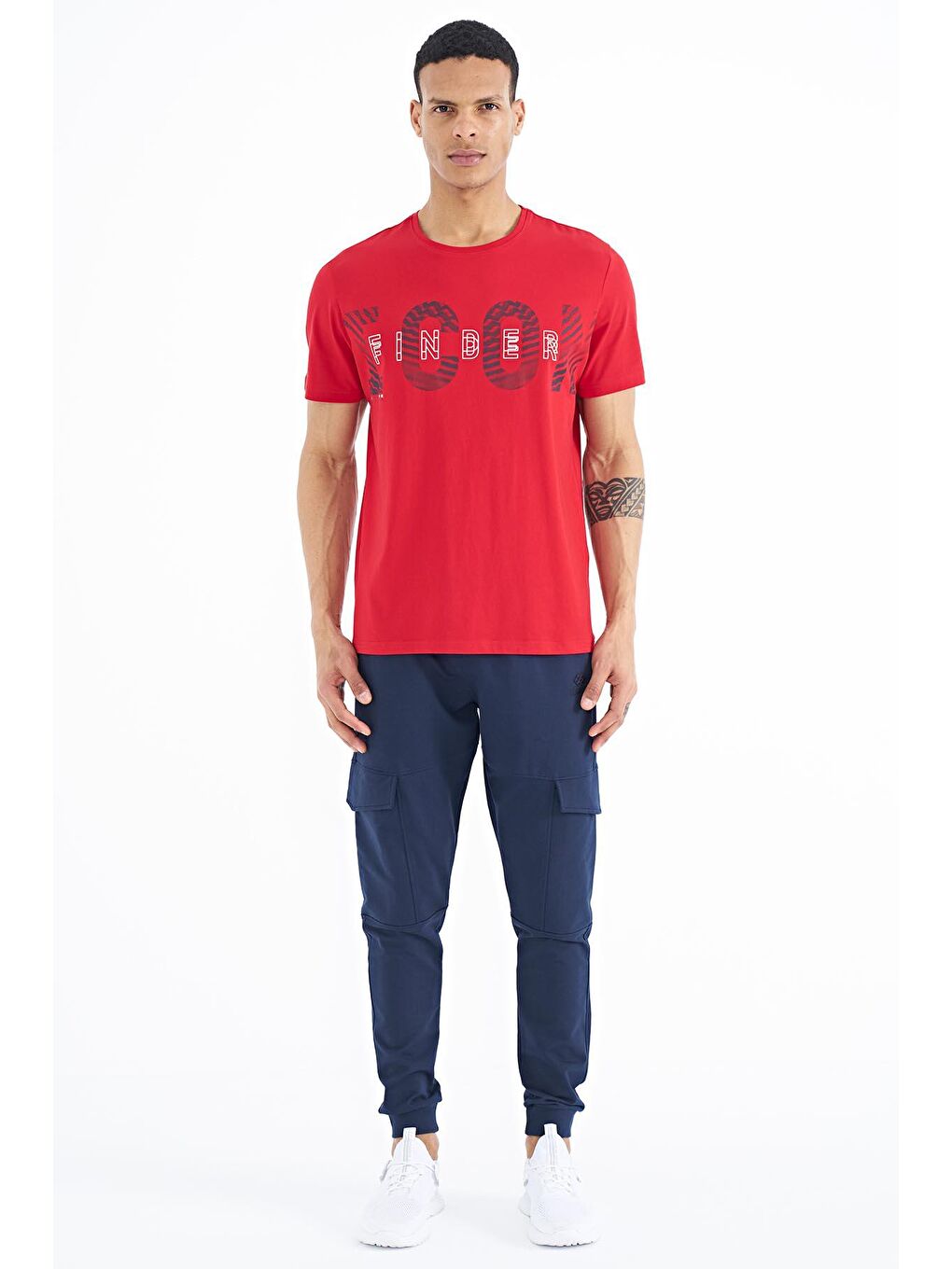 TOMMYLIFE Kırmızı Yazı Baskı Detaylı O Yaka Standart Kalıp Erkek T-Shirt - 88187 - 2