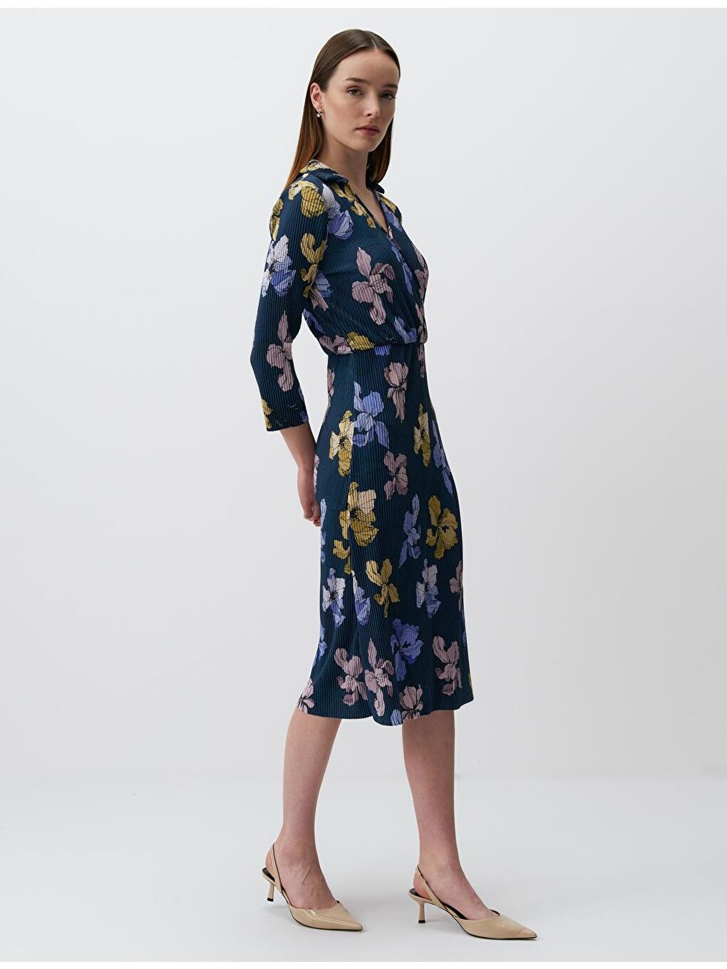 Lacivert Truvakar Kol Desenli Piliseli Midi Elbise-3