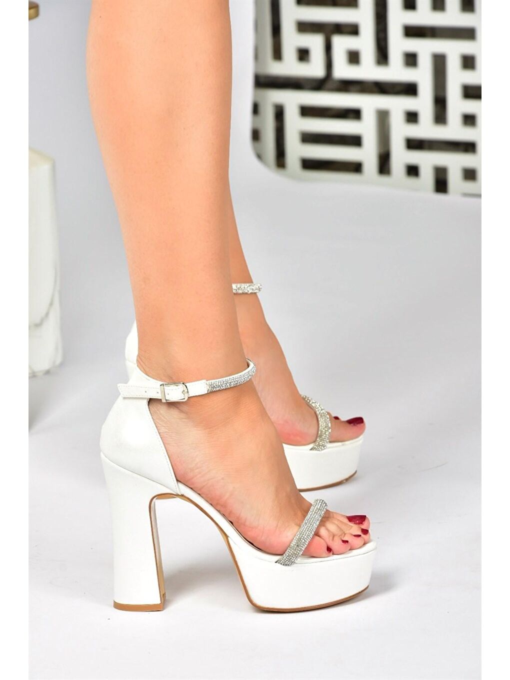 Ekru Sedef Taşlı Kalın Topuklu Kadın Abiye Ayakkabı M348202709-2