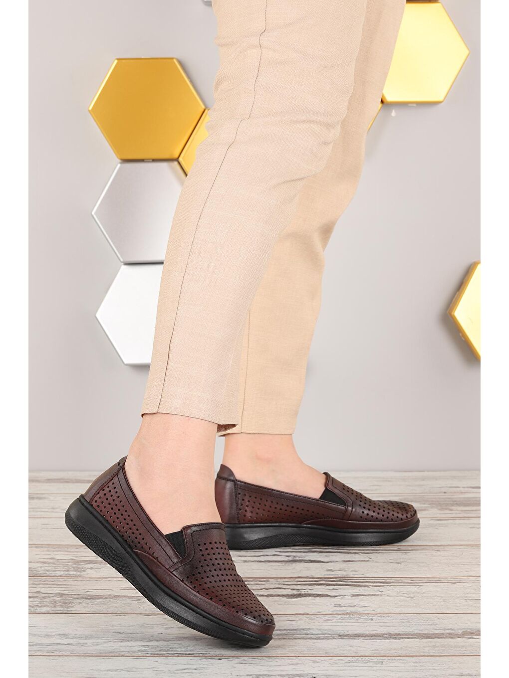 Bordo Rahat Konfor Özel Topuk Jeli Anne Günlük Ayakkabı Y14-1