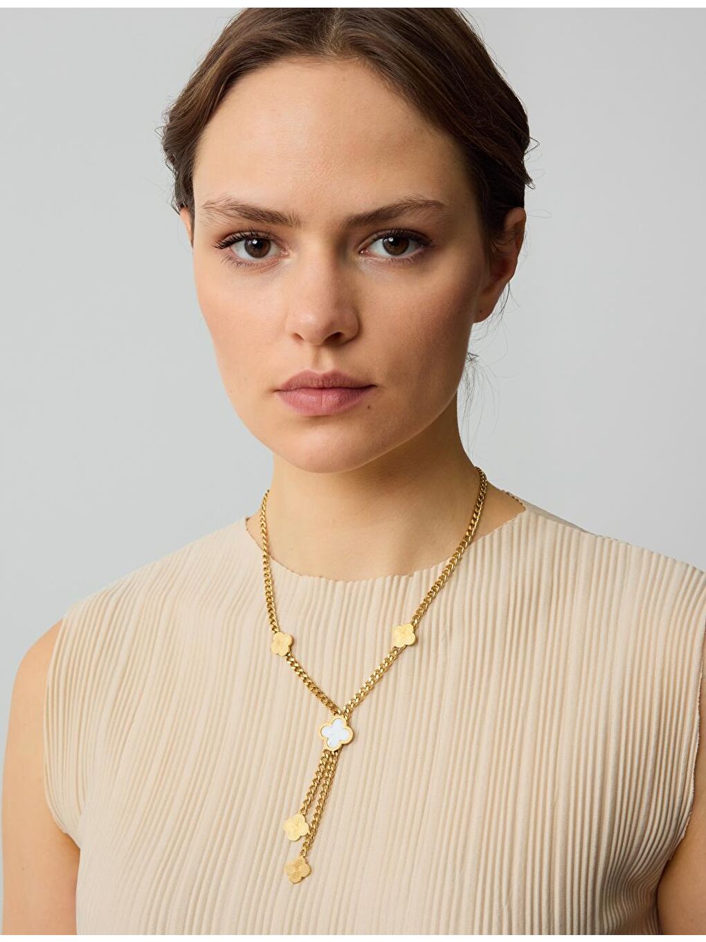 Sarı Altın Yonca Figürlü Ayarkanabilir Kolye