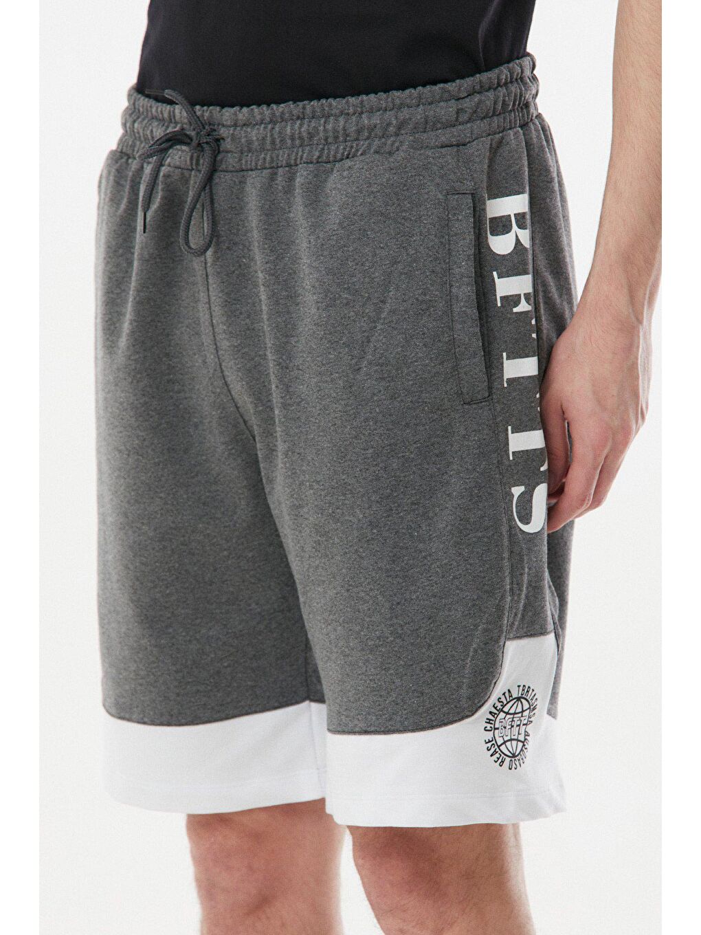 Antrasit Baskılı Beli Bağcıklı Şort-3