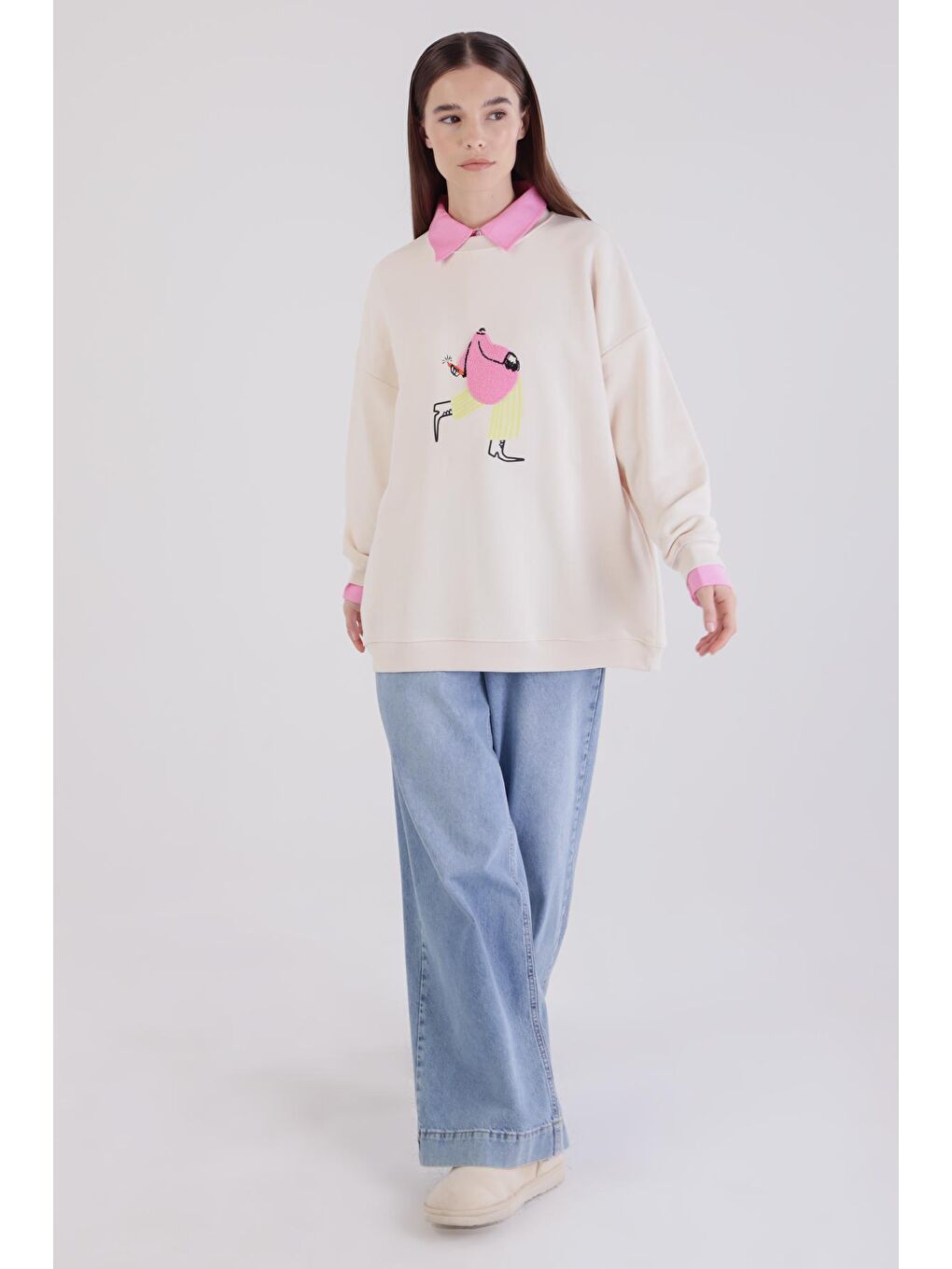 Ekru Baskı Ve Nakışlı Oversize Sweatshirt