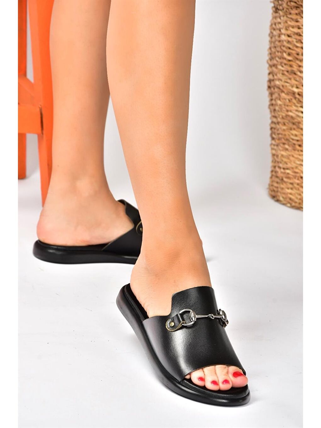 P291009303 Siyah Kadın Terlik-1