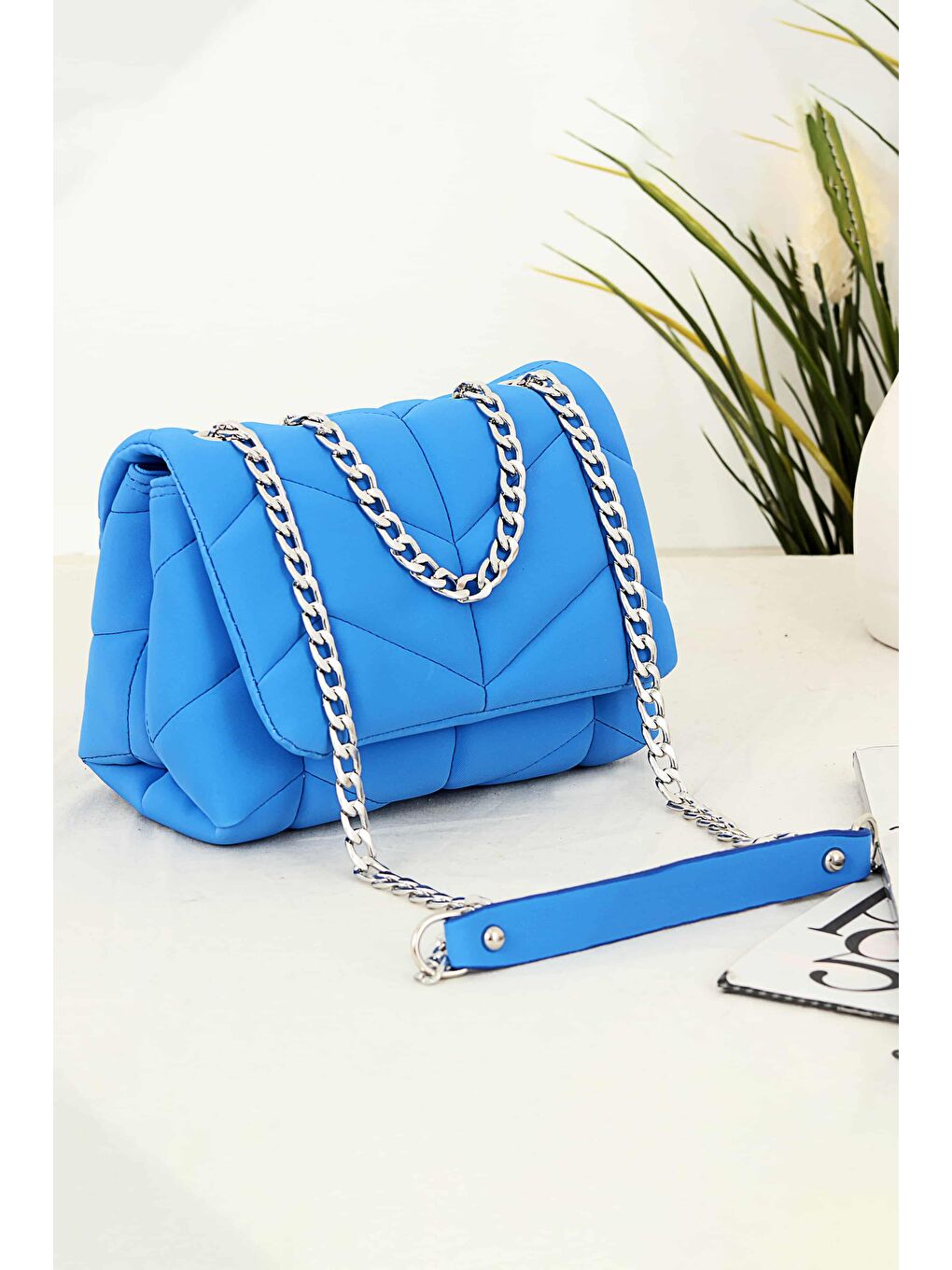 Lacivert Santos Saten Zincir Askılı Kadın Omuz Çantası BP-4742O