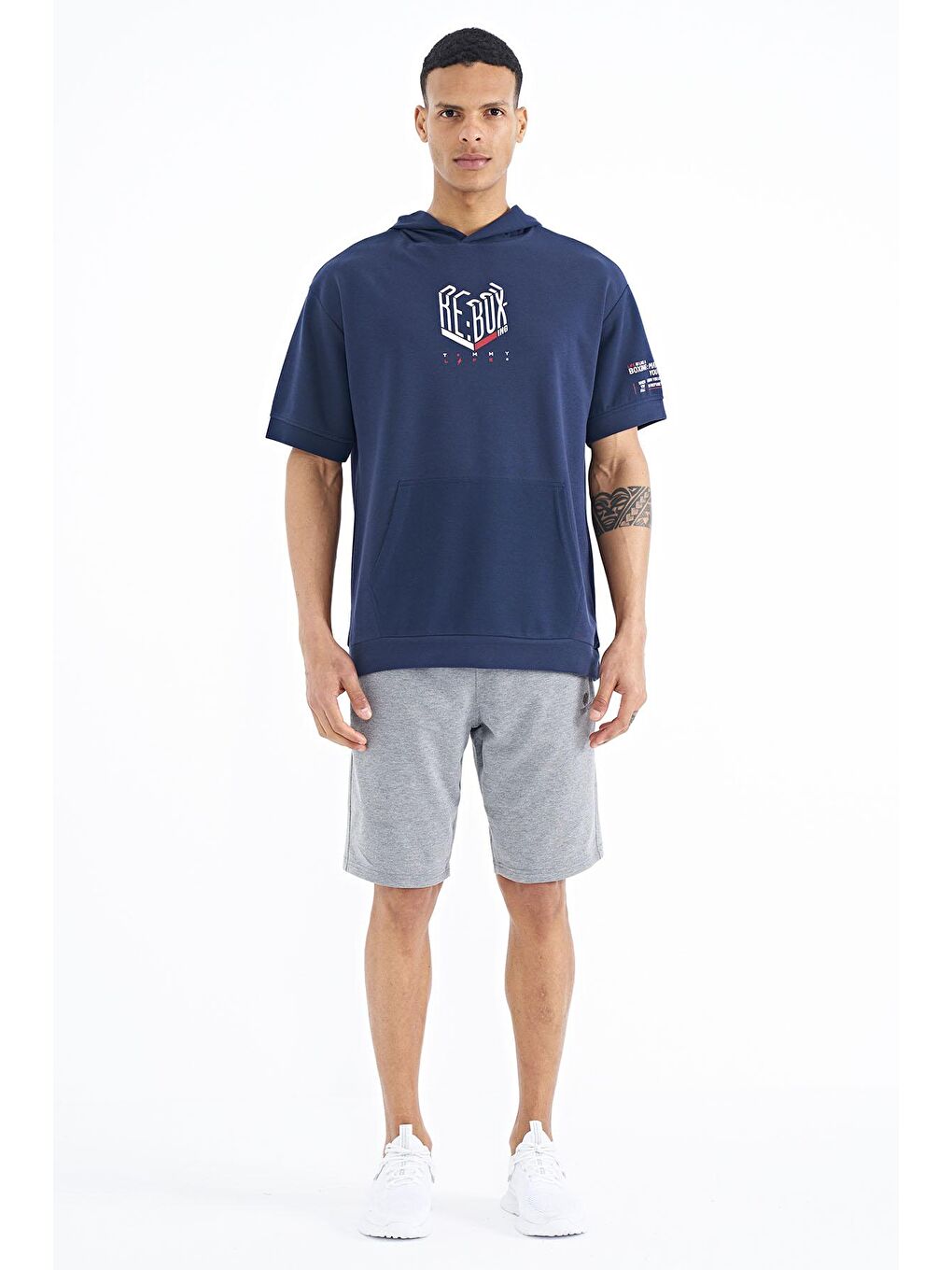 İndigo Kol ve Ön Baskılı Kapüşonlu Oversize Erkek Tişört - 88194-1