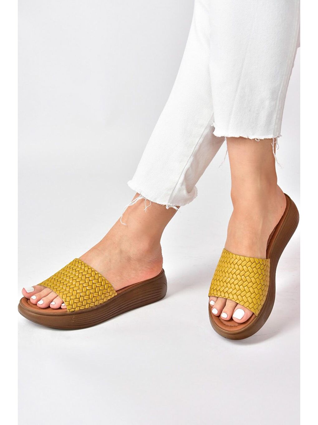 M291850003 Sarı Kadın Terlik