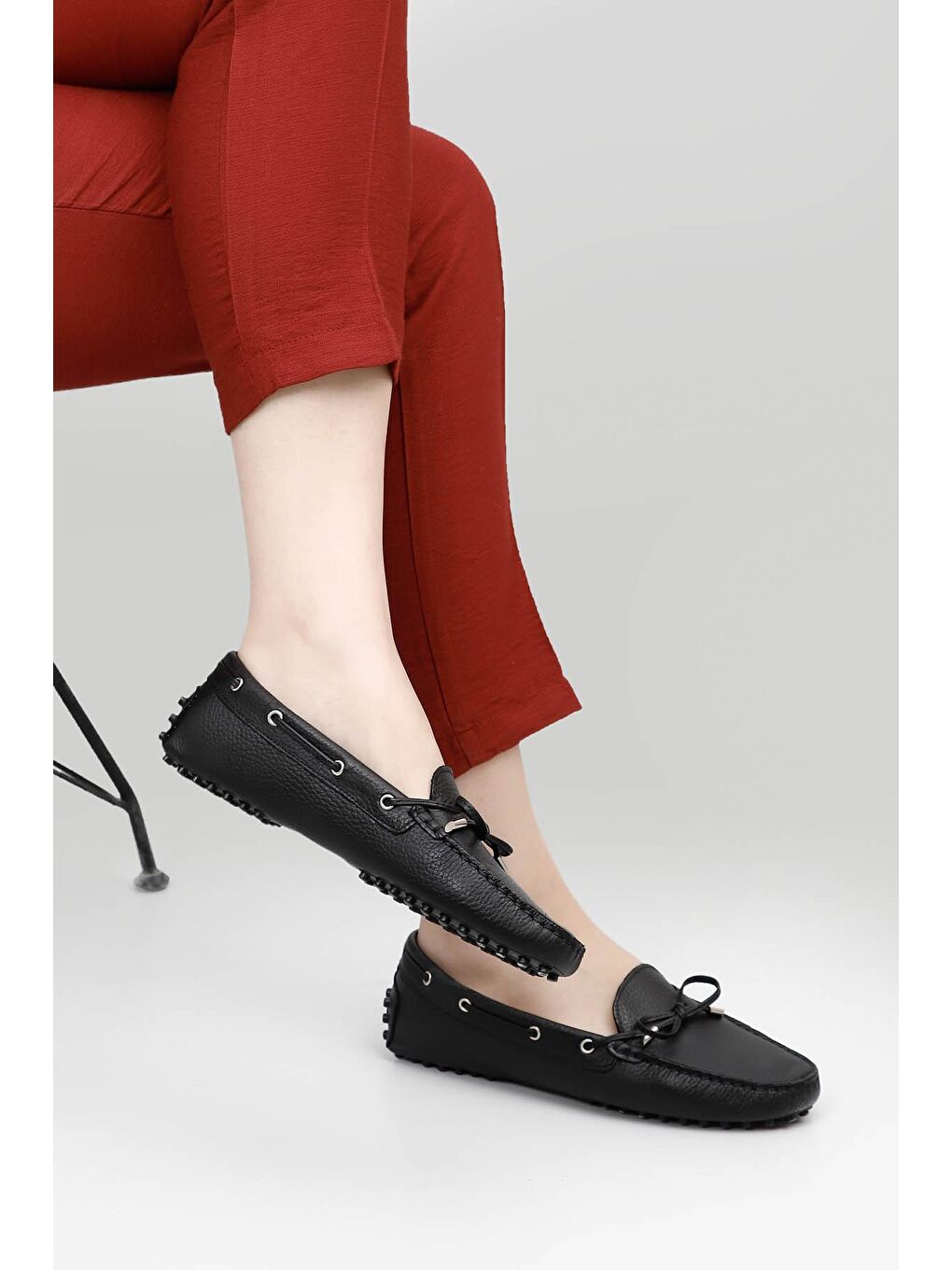 Siyah SİYAH  Platinum Hakiki Deri Yuvarlak Burun Fiyonklu Günlük Kadın Ayakkabı 34258