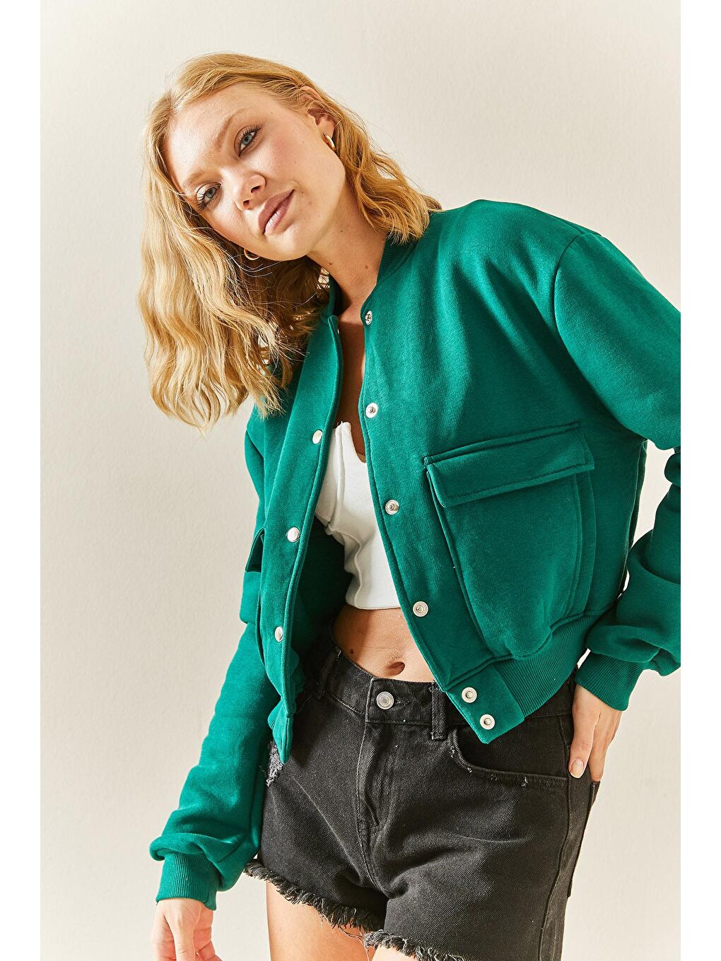Zümrüt Yeşili Çıtçıt Düğmeli Crop Bomber Ceket 3YXK4-47551-44