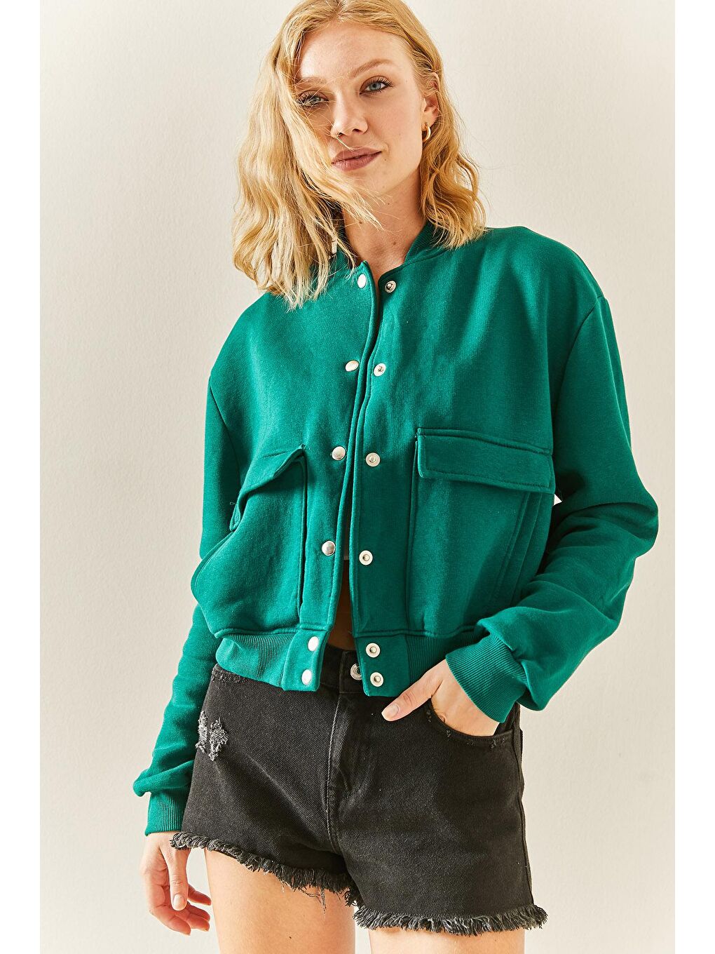 Zümrüt Yeşili Çıtçıt Düğmeli Crop Bomber Ceket 3YXK4-47551-44-1