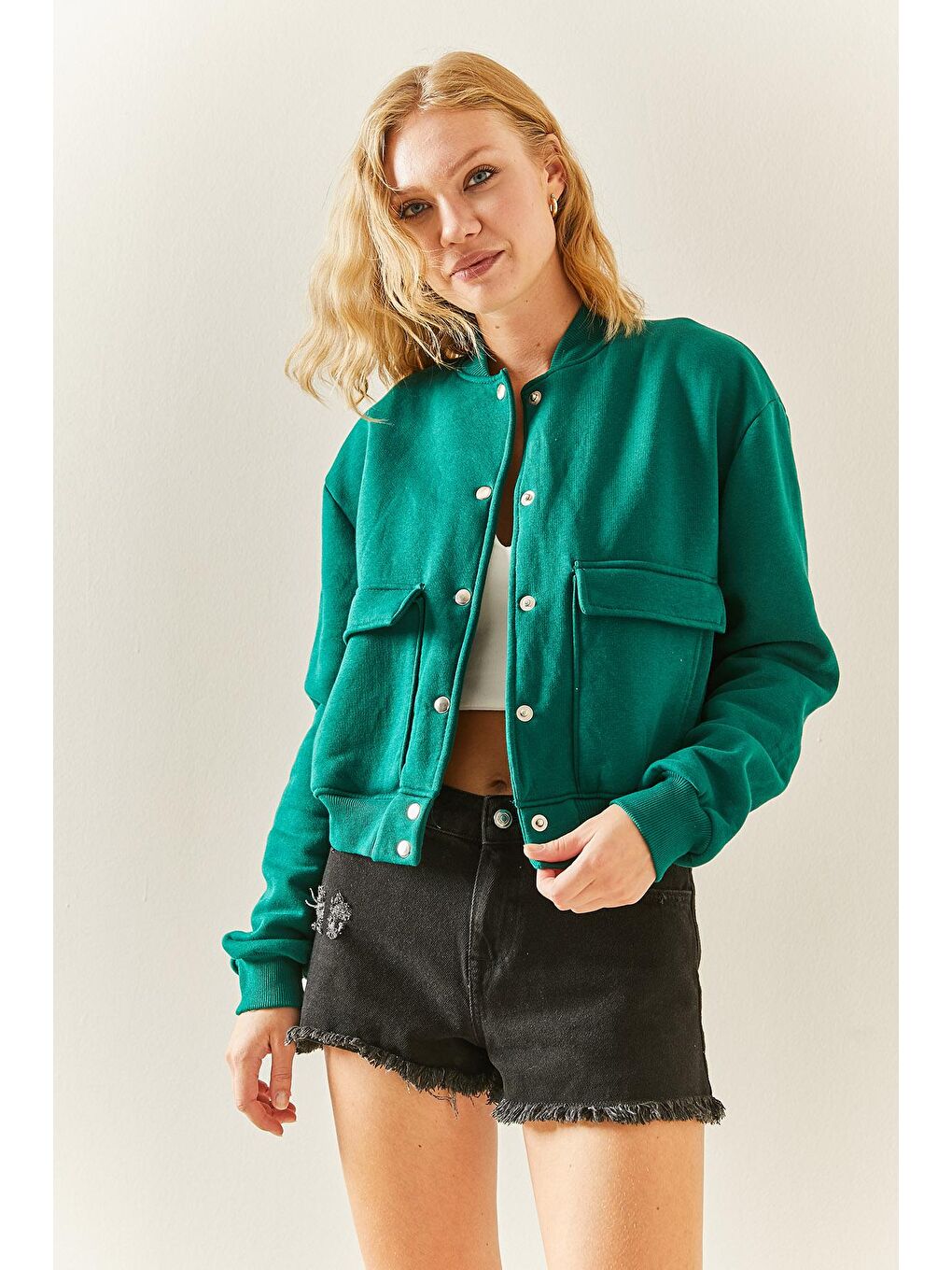 Zümrüt Yeşili Çıtçıt Düğmeli Crop Bomber Ceket 3YXK4-47551-44-2