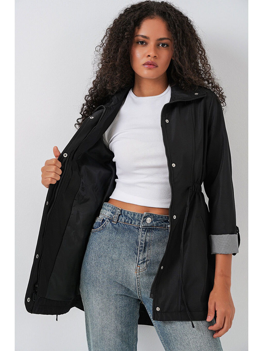 10322 Beli Büzgülü Trençkot - Siyah-3