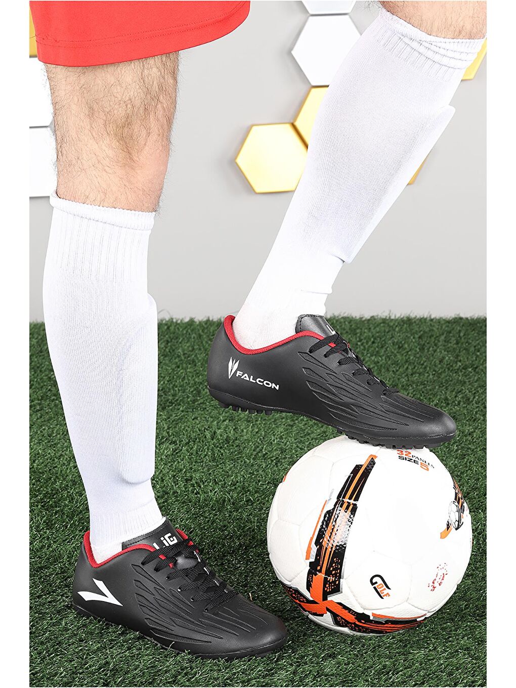 Siyah Falcon Erkek Halı Saha Futbol Ayakkabısı-1