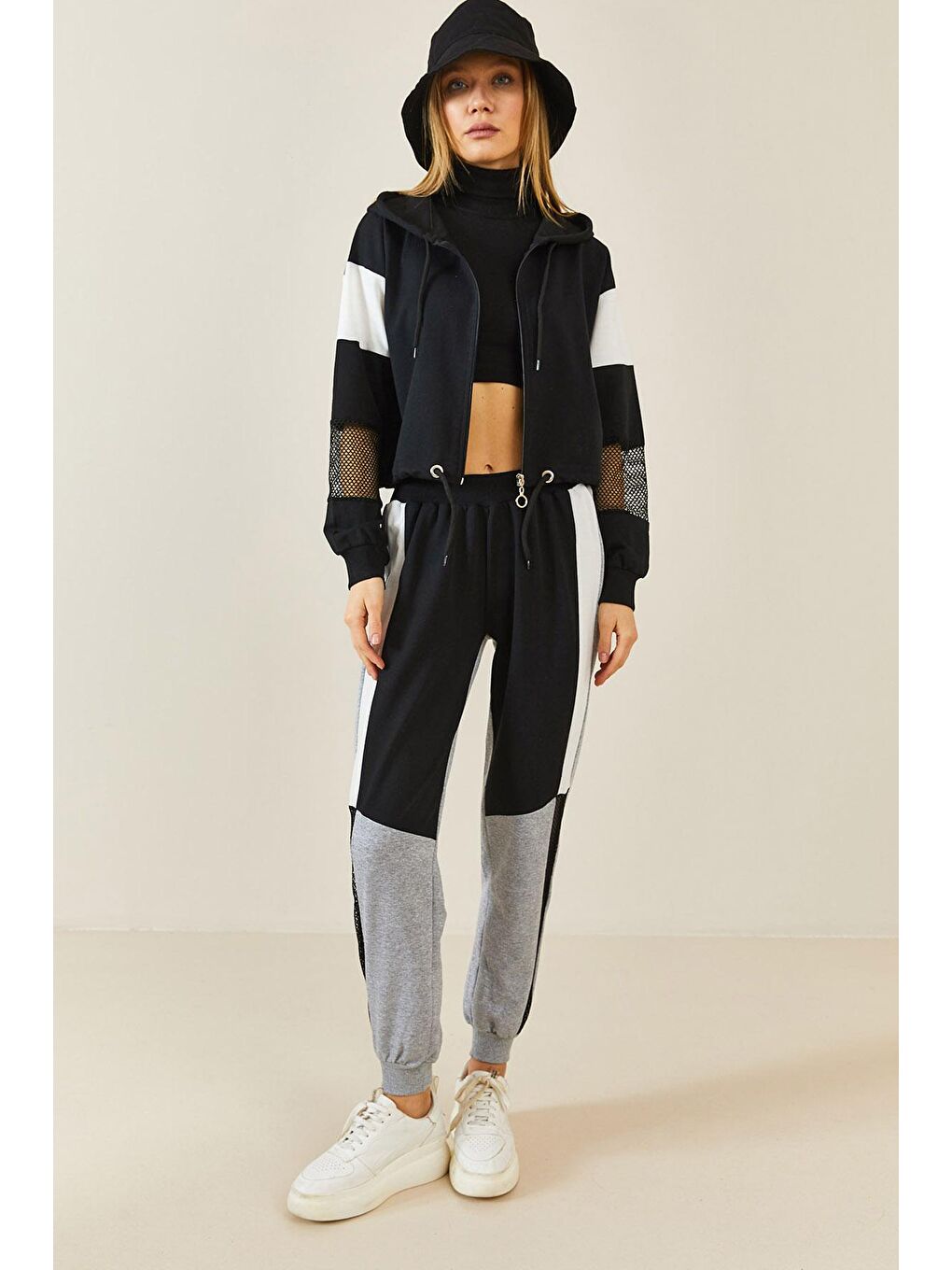 Siyah File Detaylı Eşoftman Takım 0YXK8-43591-02-2