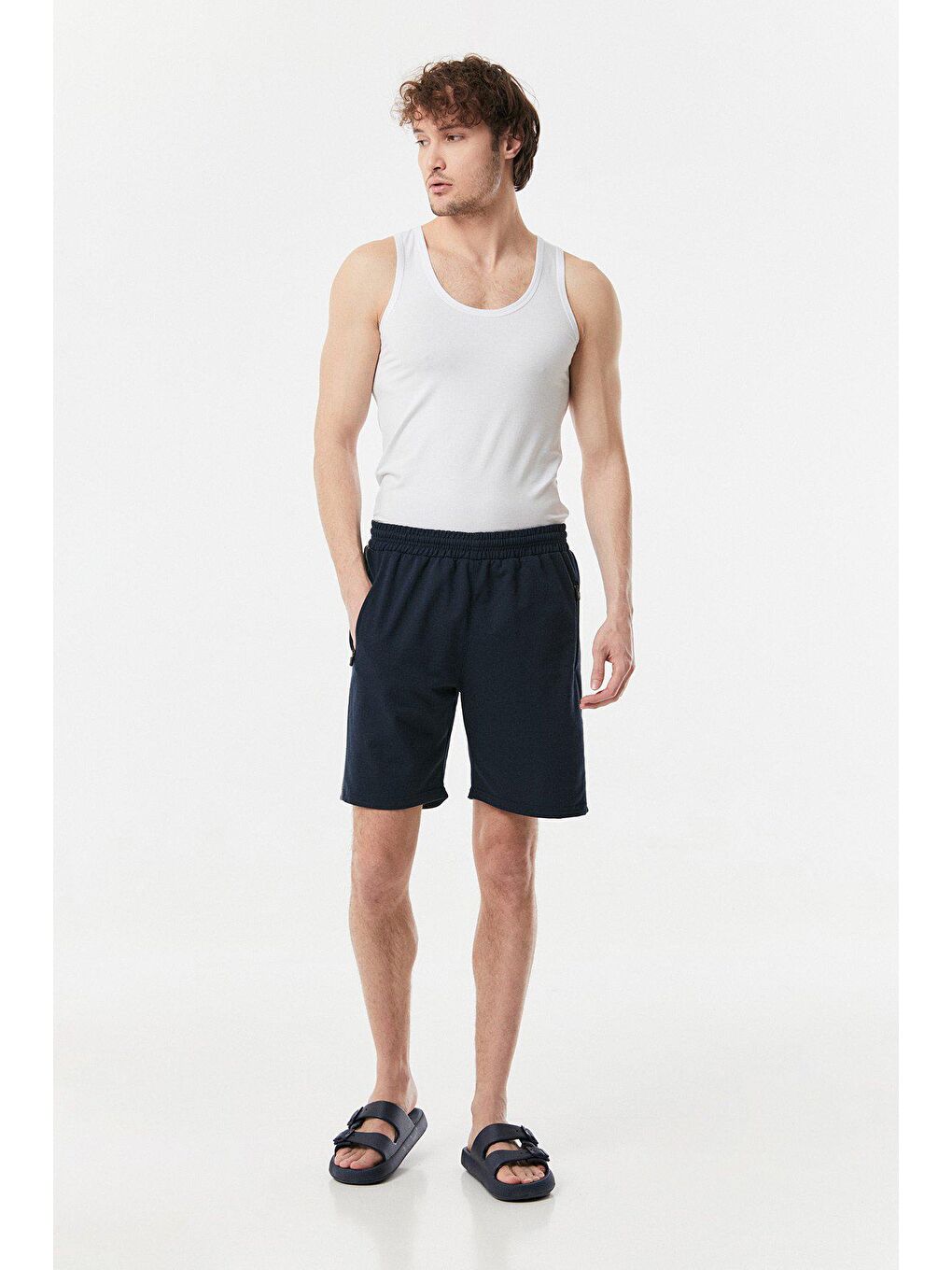 Lacivert Baskılı Cepleri Fermuarlı Şort-2