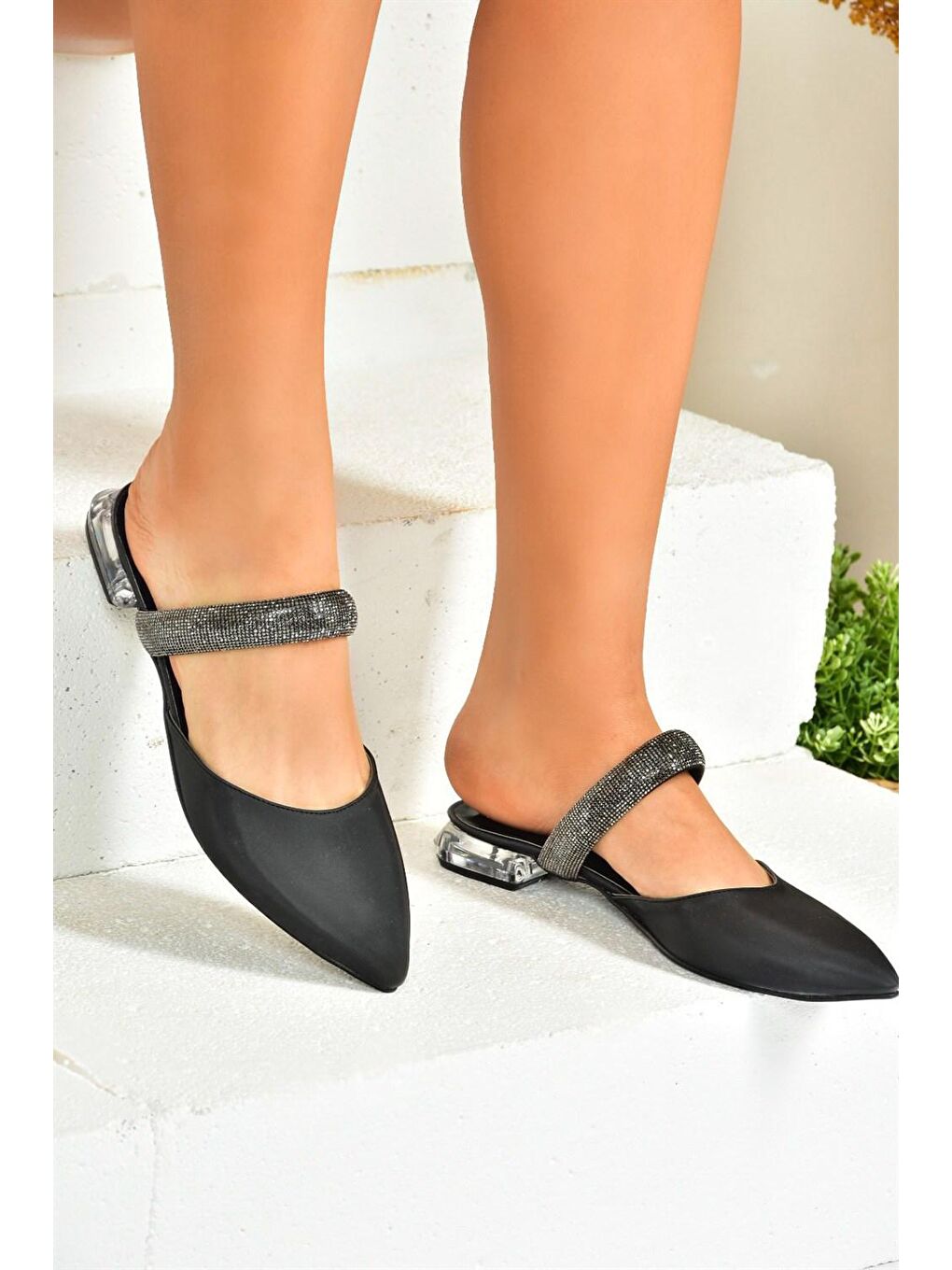 M272032104 Siyah Kadın Terlik-1