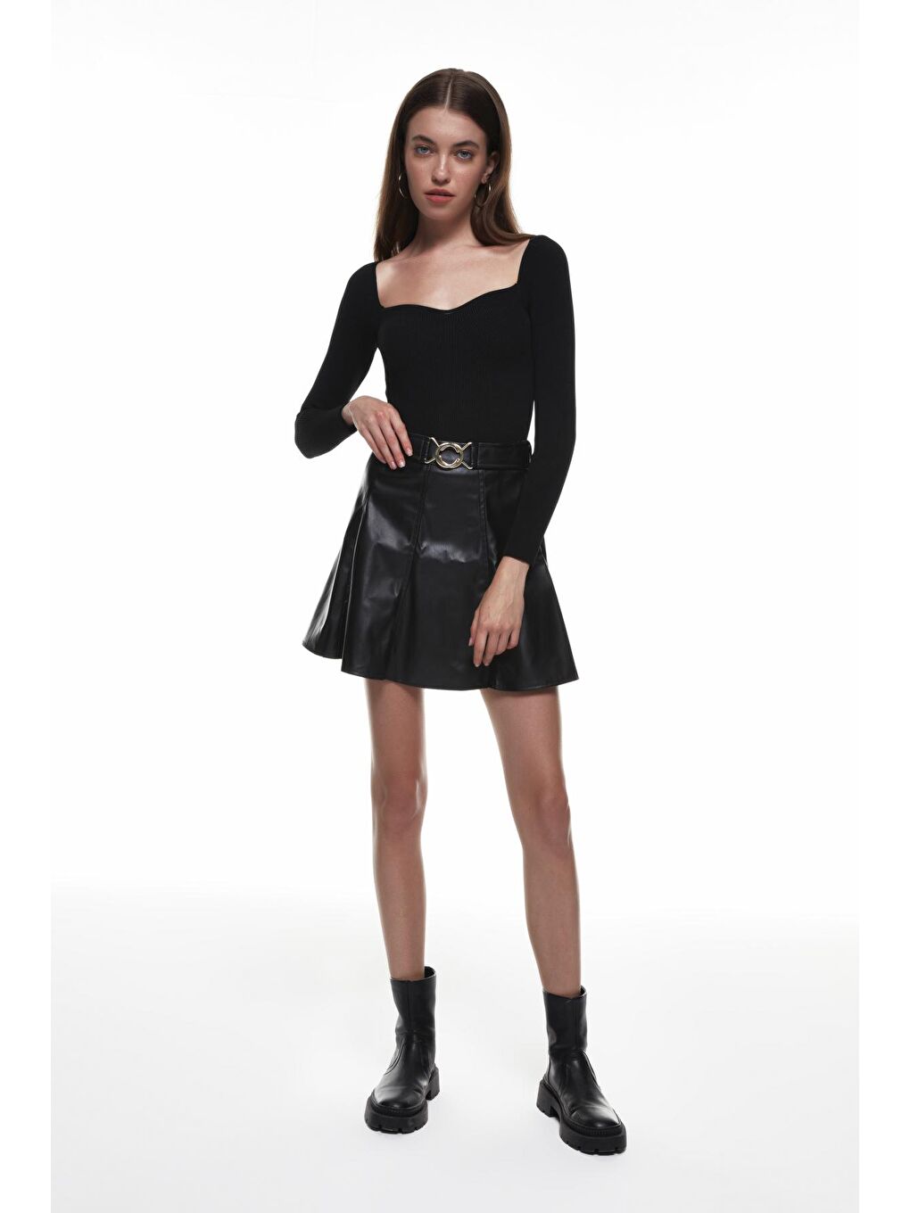 Kemer Detaylı Deri Mini Etek Siyah