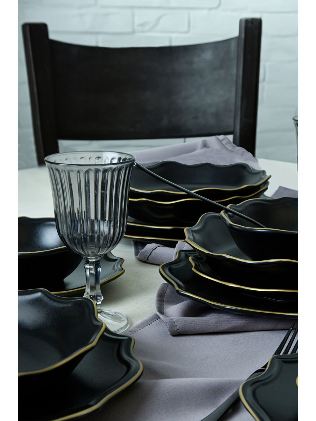 Mat Siyah Gold File Romeo Yemek Takımı 24 Parça 6 Kişilik-1