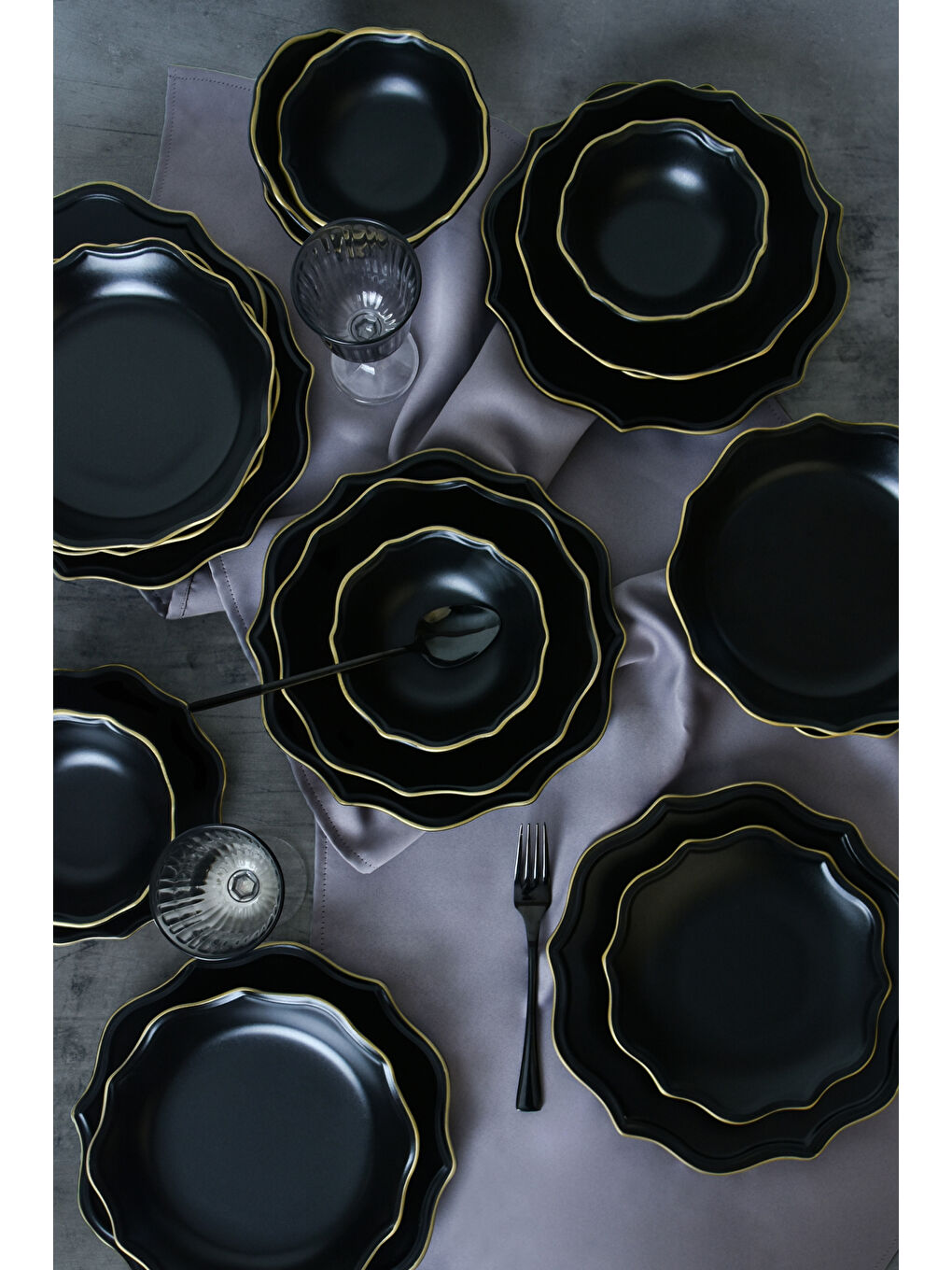 Mat Siyah Gold File Romeo Yemek Takımı 24 Parça 6 Kişilik-3