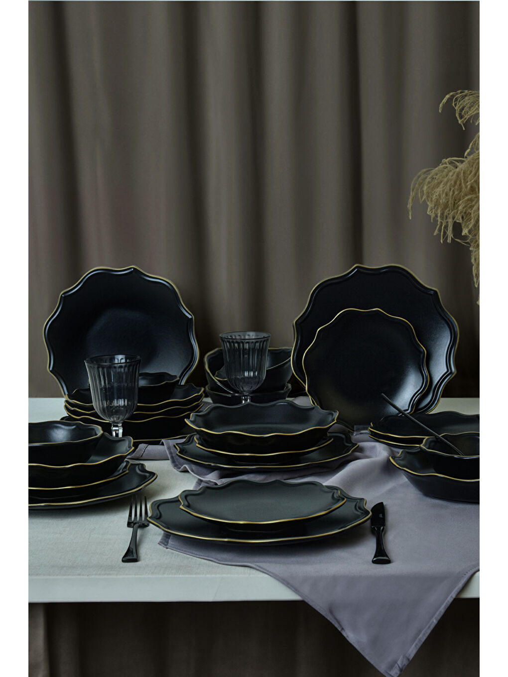 Mat Siyah Gold File Romeo Yemek Takımı 24 Parça 6 Kişilik-4