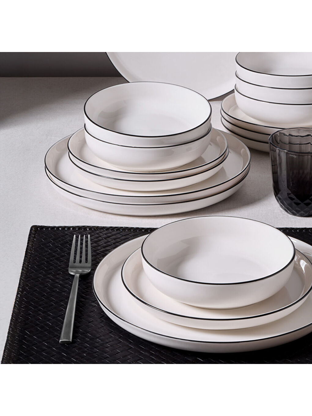 Ekru Bilbao 12 Parça 4 Kişilik Yemek Takımı Siyah File-1