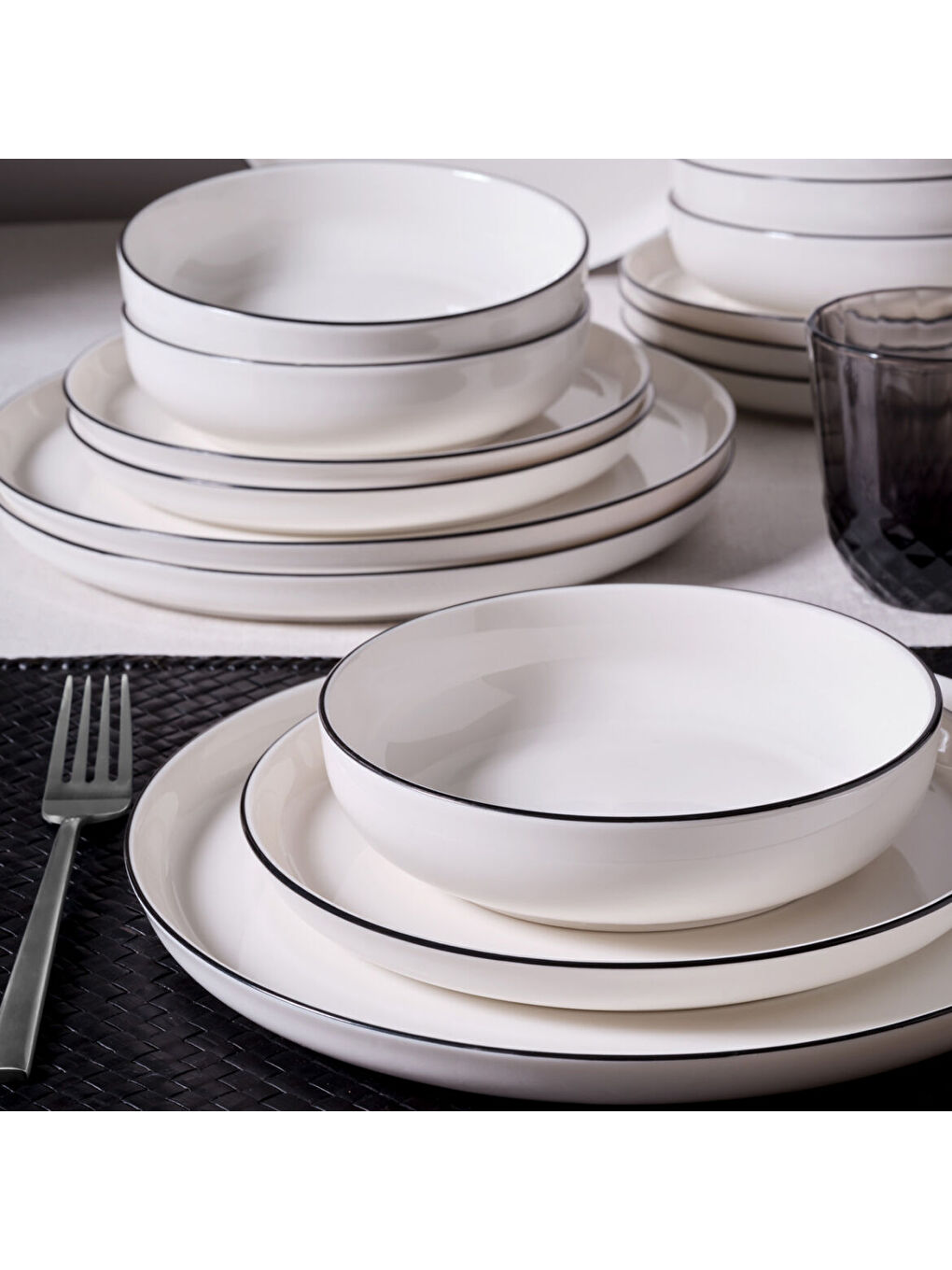 Ekru Bilbao 12 Parça 4 Kişilik Yemek Takımı Siyah File-3