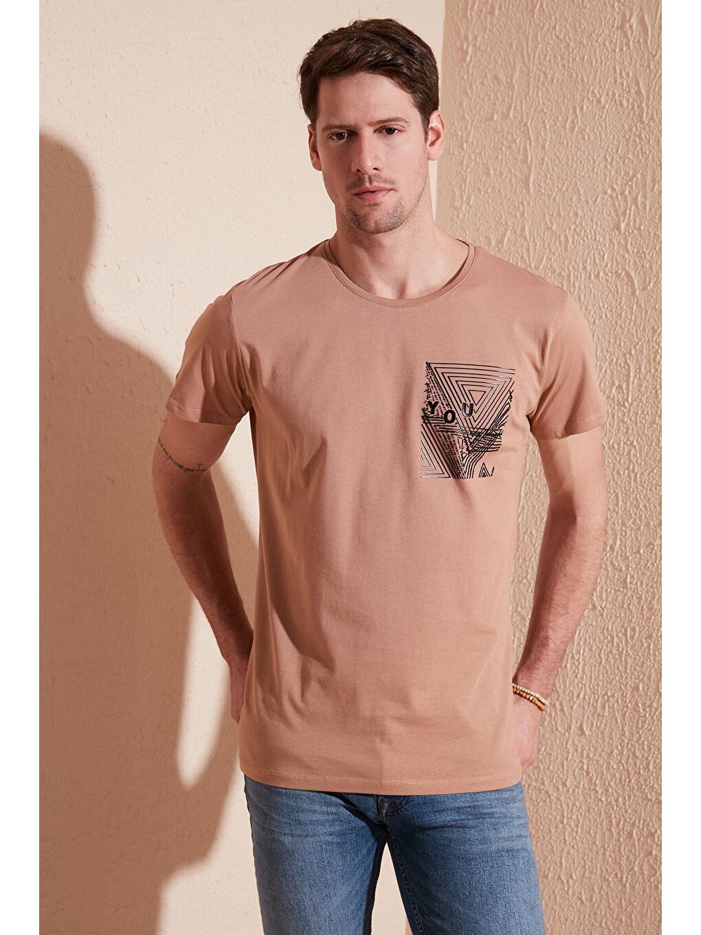 Bej Baskılı Bisiklet Yaka %100 Pamuk Slim Fit Tişört 541FORYOU