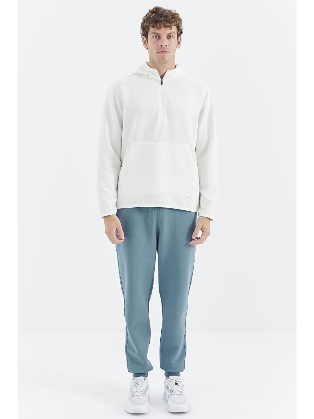 Ekru Kapüşonlu Yarım Fermuarlı Cep Detaylı Rahat Kalıp Erkek Sweatshirt - 88281-2