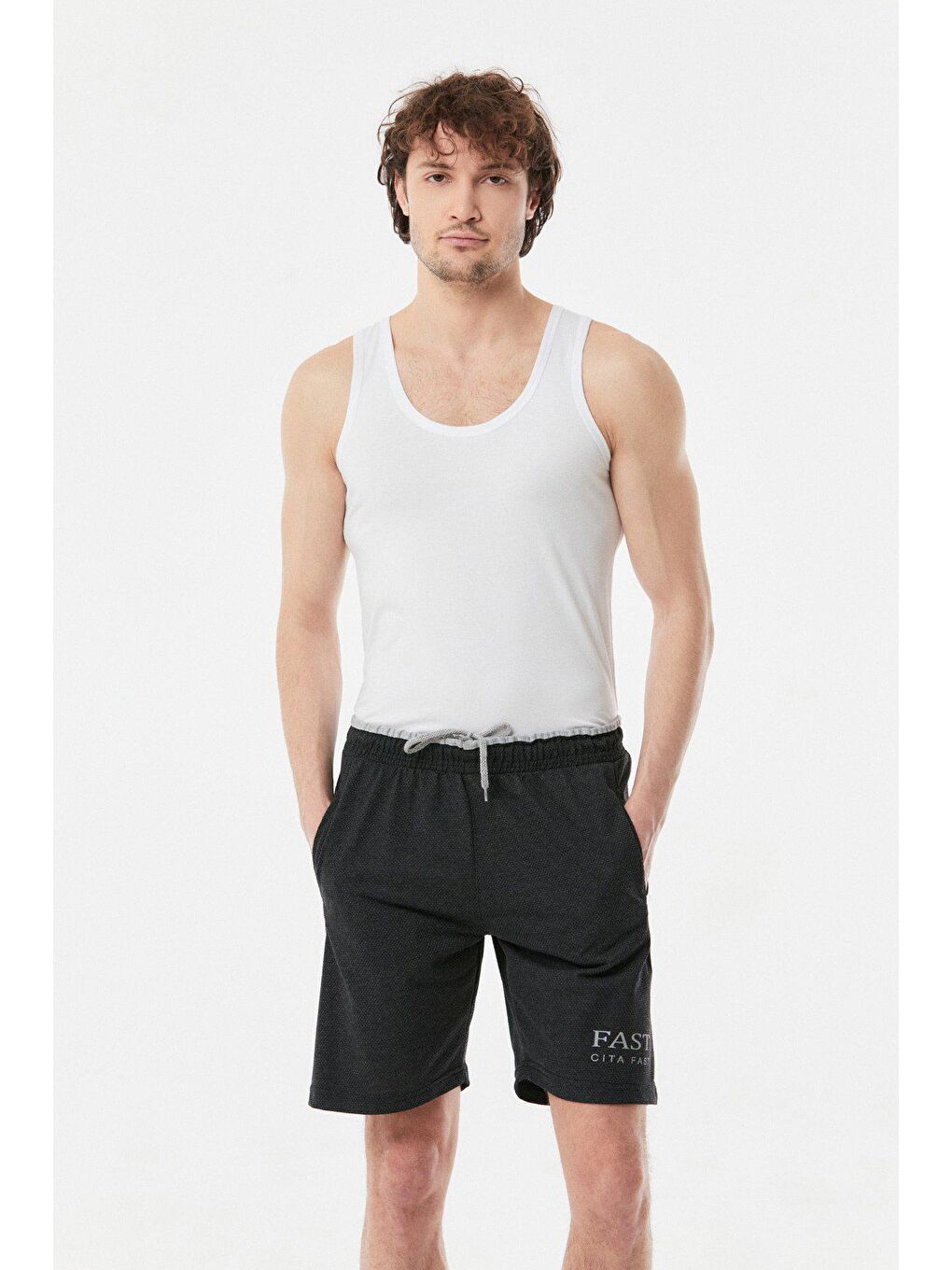 Gri Baskılı Beli Bağcıklı Şort