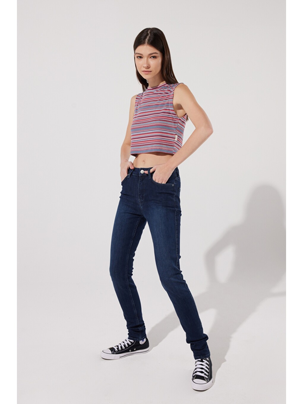 Karışık Slim Fit Dar Kesim Bisiklet Yaka Kolsuz Crop Renkli Esnek Tişört-3