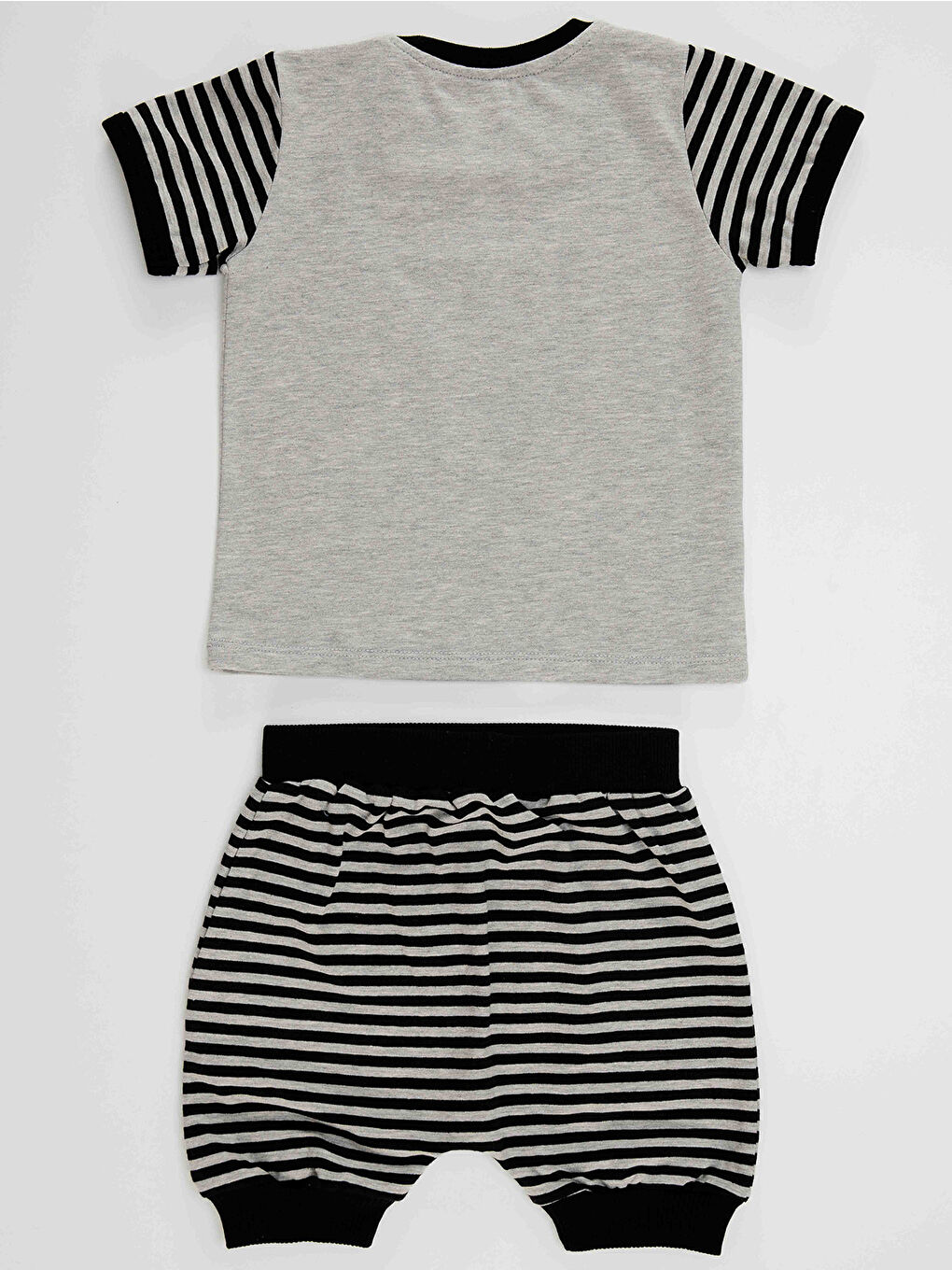 Gri Rakun Erkek Bebek Tişört Kapri Şort Takım-3