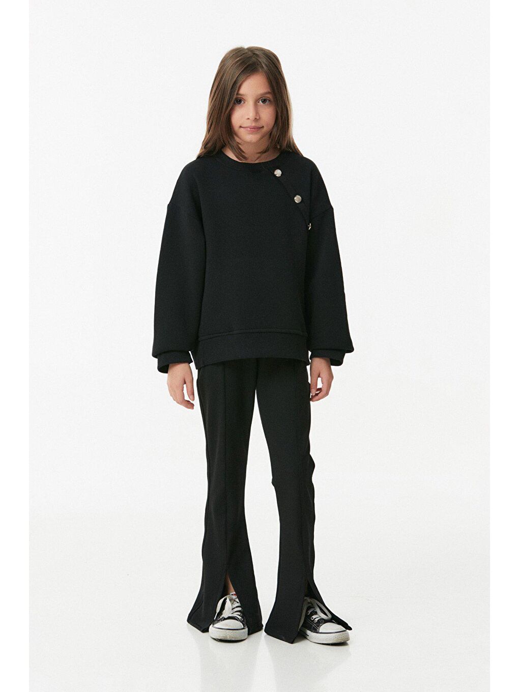 Siyah Düğme Detaylı Bisiklet Yaka Kız Çocuk Sweatshirt-1