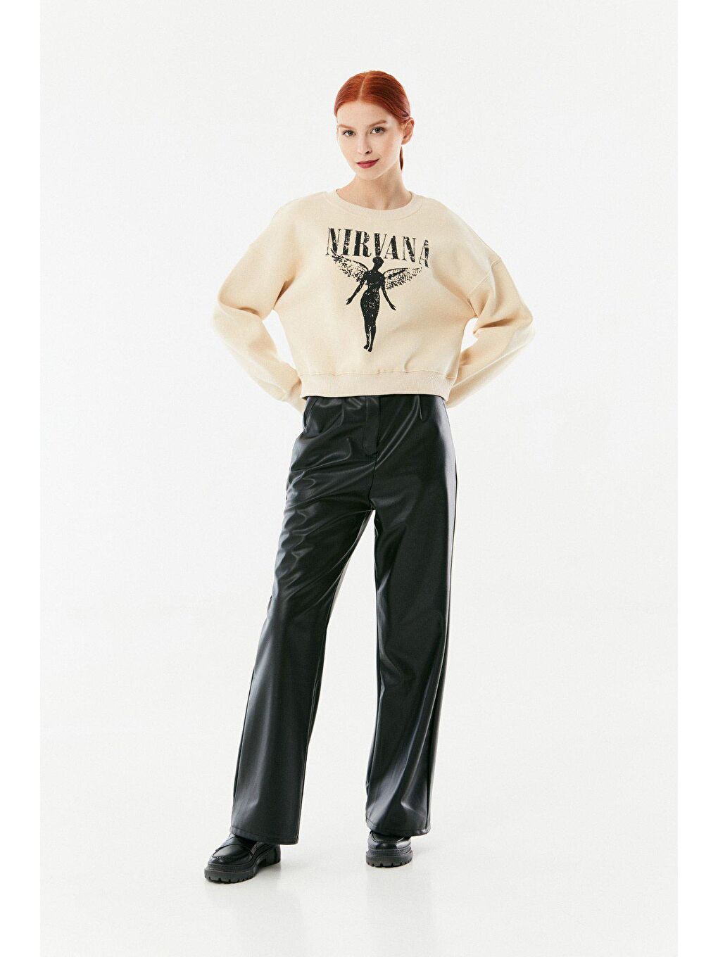 Bej Nirvana Baskılı Kısa Sweatshirt-1