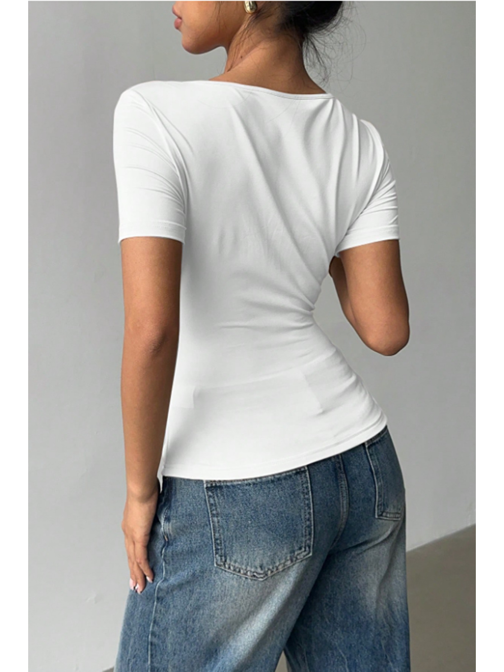 Kadın Beyaz Çapraz Yaka Kısa Kollu Slim Fit Bluz-2