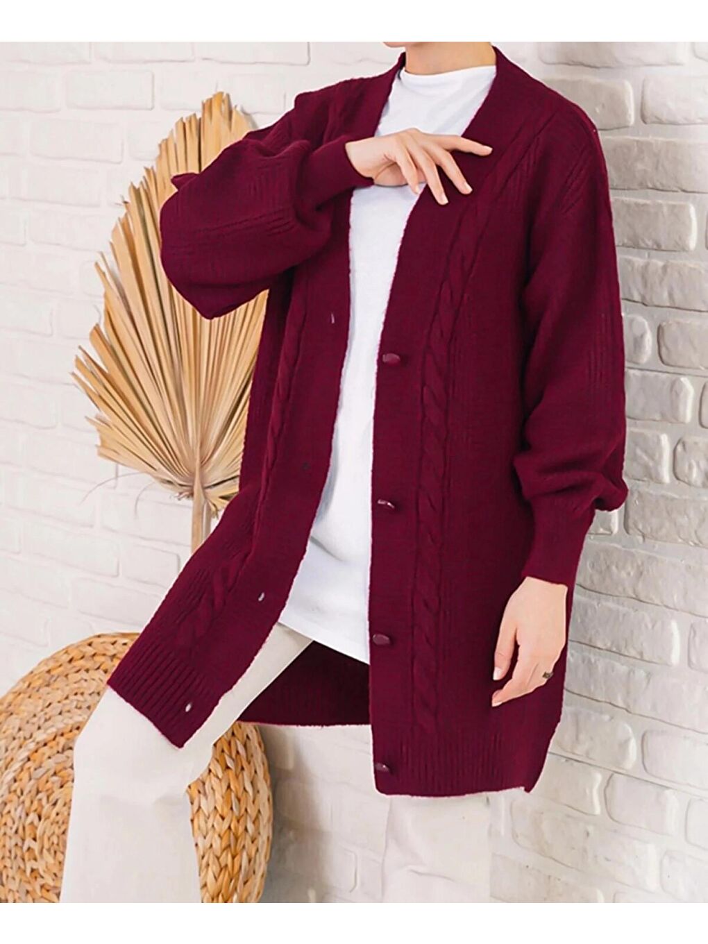 Kadın Bordo Saç Örgü Desen Uzun Düğmeli Rahat Kesim Triko Hırka HZL23W-BD1100691-2