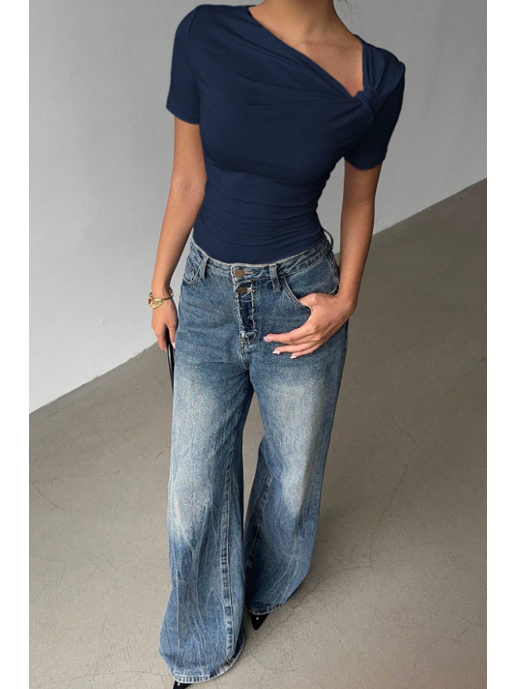 Kadın Lacivert Çapraz Yaka Kısa Kollu Slim Fit Bluz-4