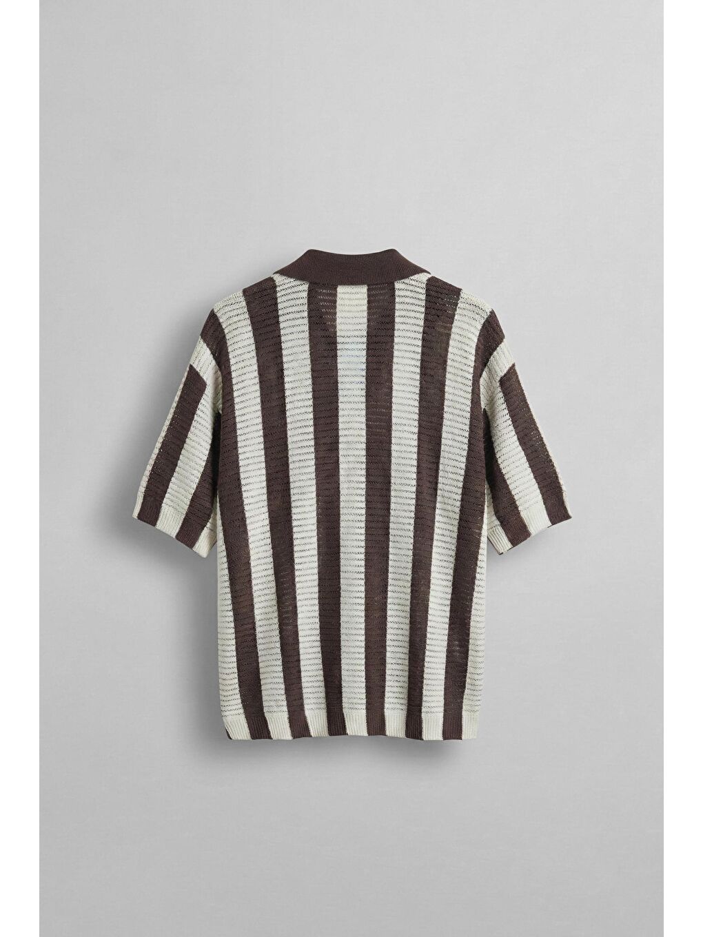 Erkek Oversize Yarım Pat Yaka Fileli Triko T-Shirt Kahverengi-1